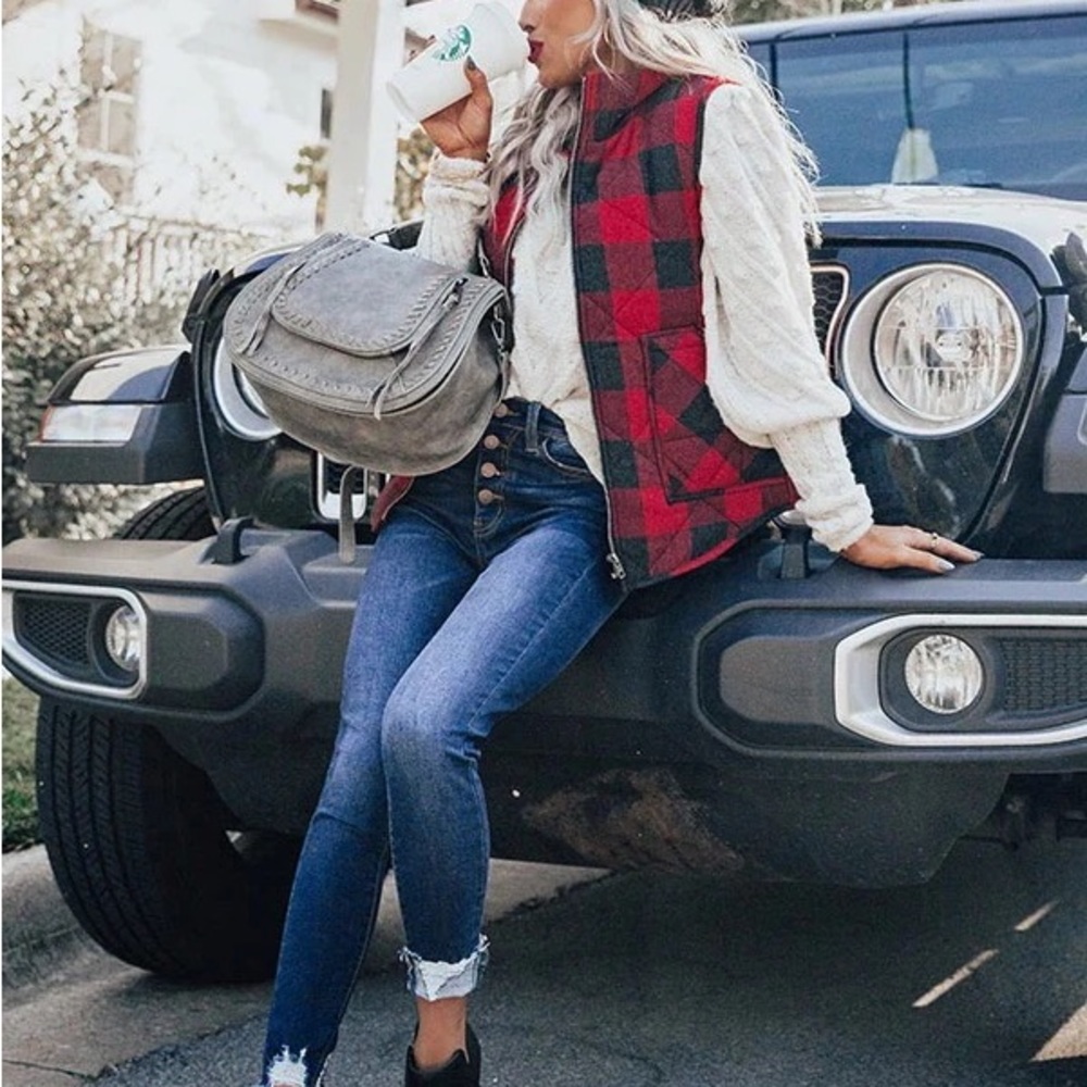 Women Plaids red black zip front vest jacket - Picture 5 of 5